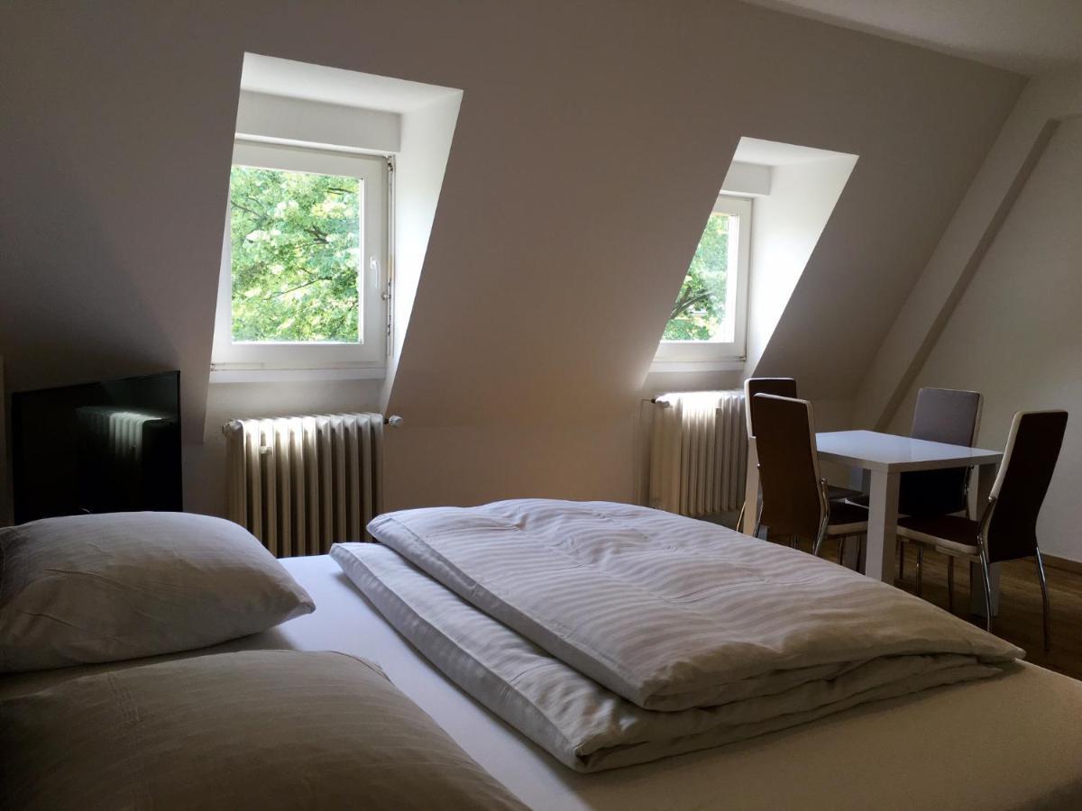 Altstadthotel Hayk Am Rhein Кёльн Экстерьер фото
